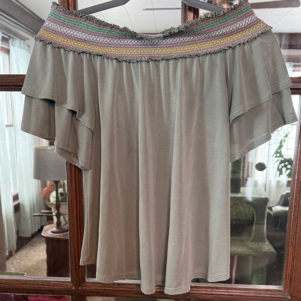 First Love Womens Olive Green Smocked Off The Shoulder Embroidered Ruffle Top‎